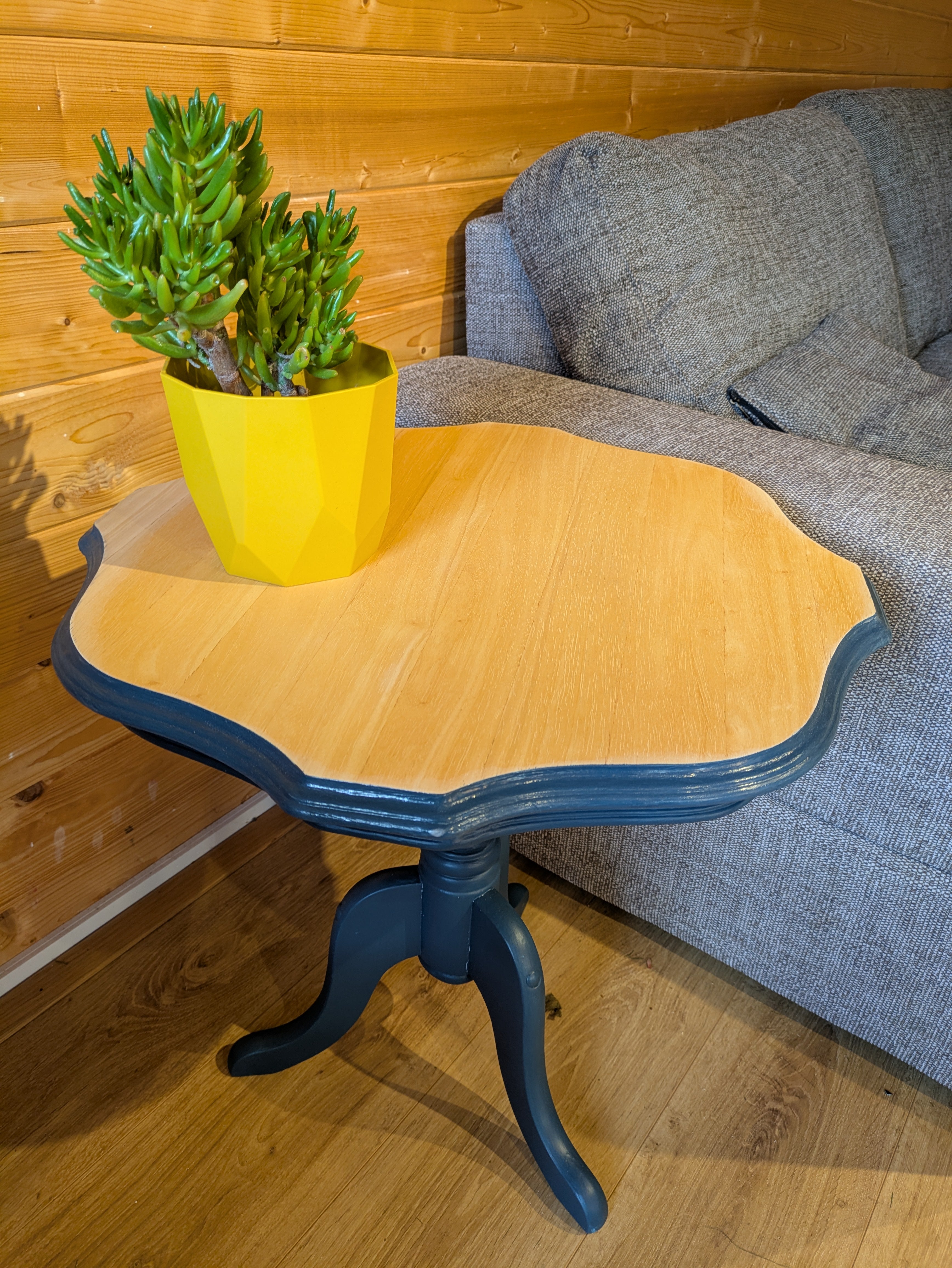 Pie Crust Side Table